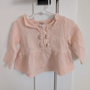 ✨4 for 12 Baby Pink Ruffled Button-Up Top Size 24 months
